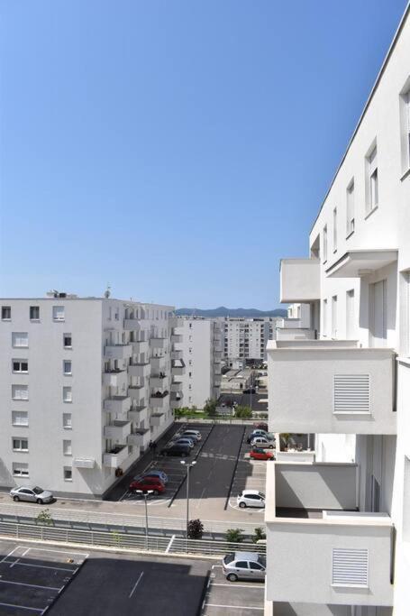 Ana Iadera With Balcony And Parking Apartment Zadar