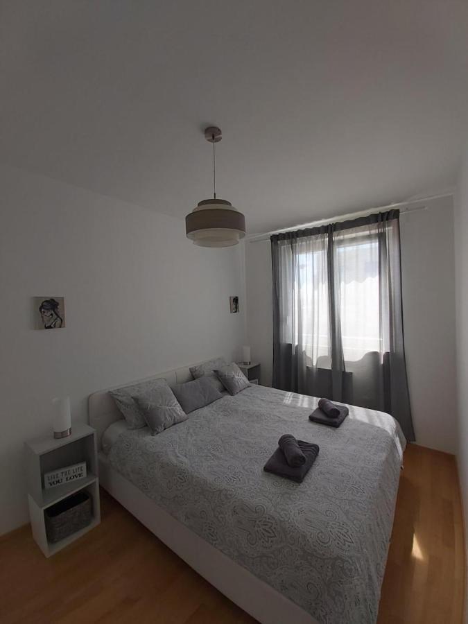 Ana Iadera With Balcony And Parking Apartment Zadar